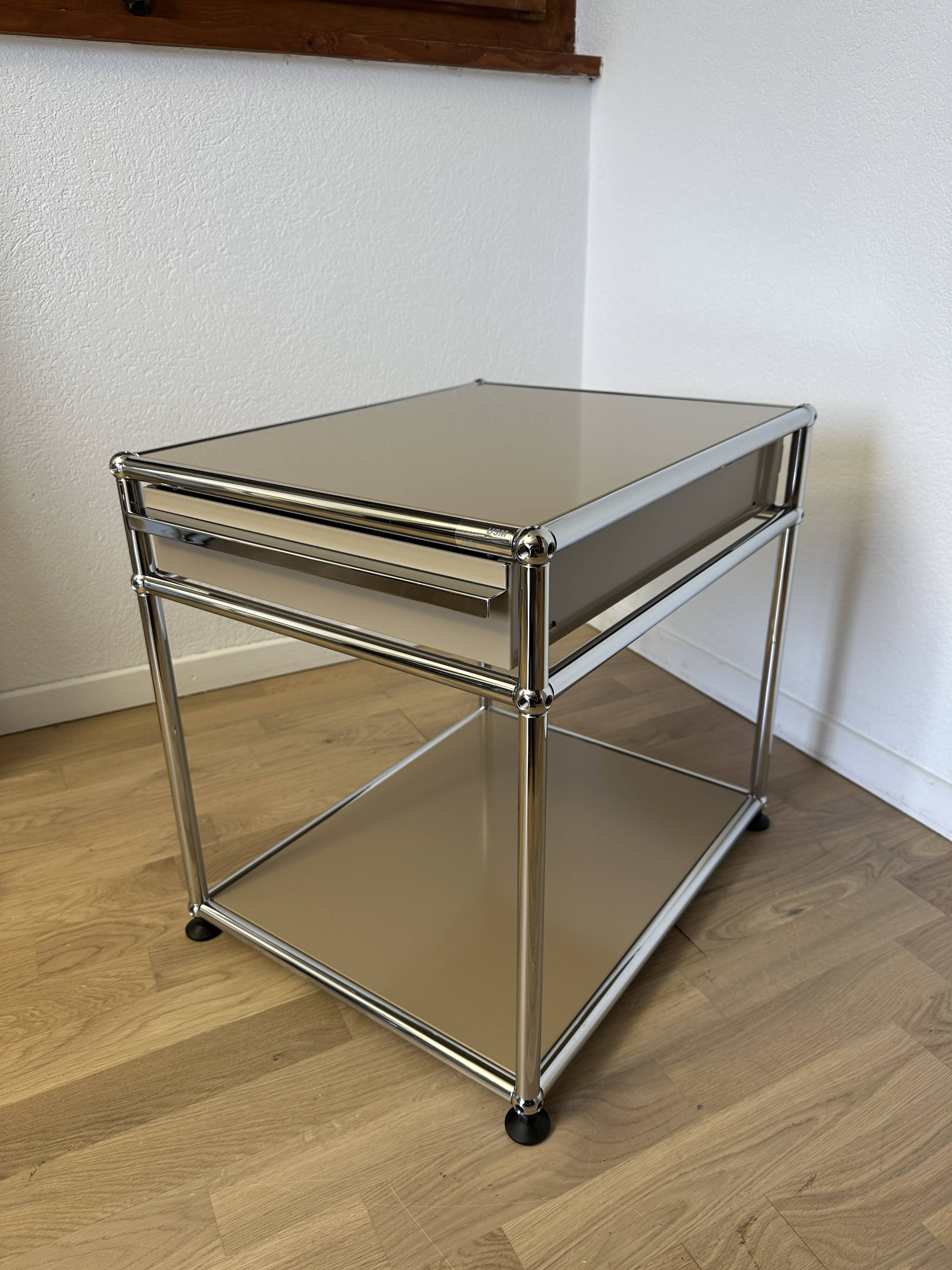 USM Haller bedside table in beige