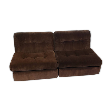 Paire de fauteuils lounge Amanta en velours côtelé et fibre de verre par Mario Bellini pour C&B Italia