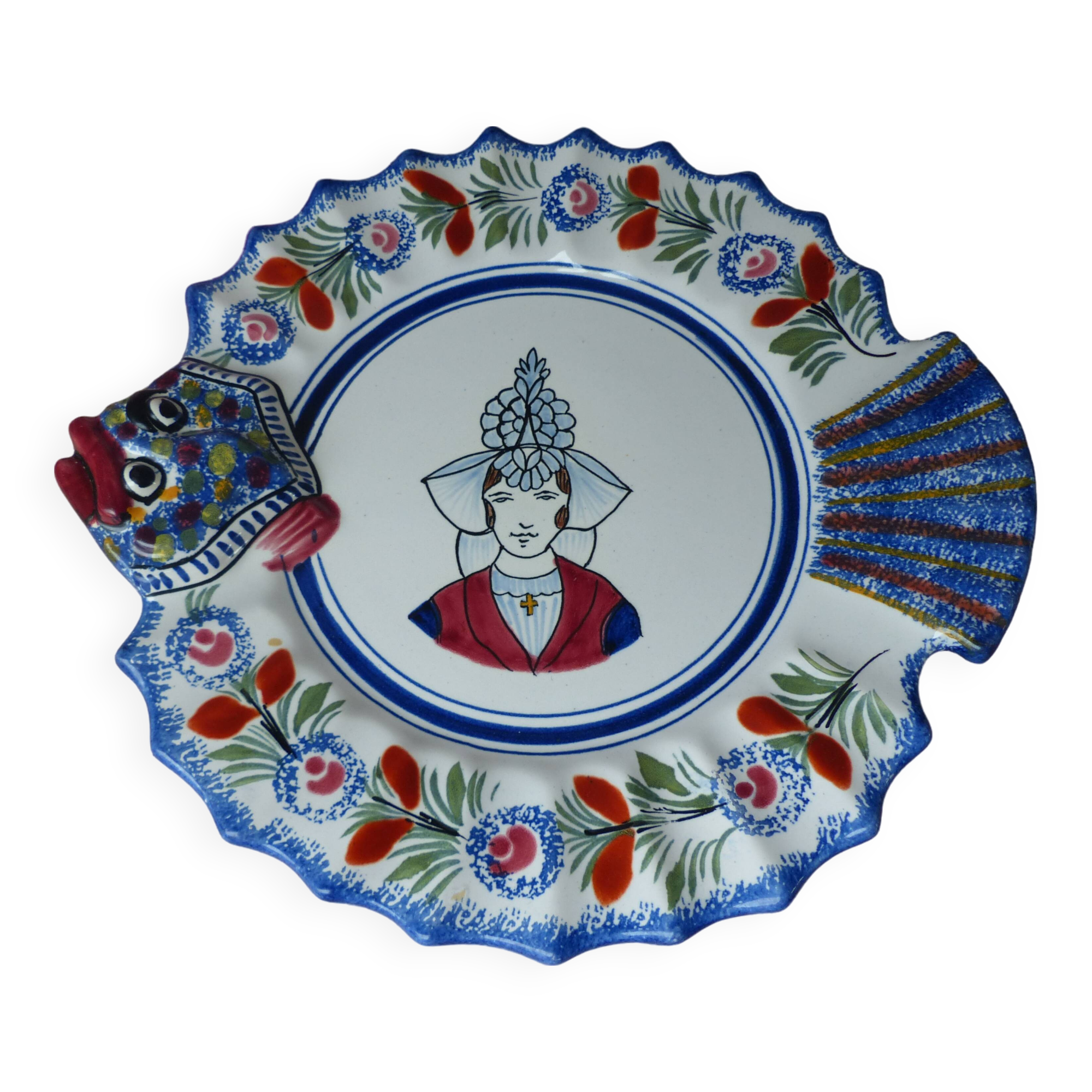 Assiette en forme de poisson avec bretonne les Sables d'Olonne Vintage