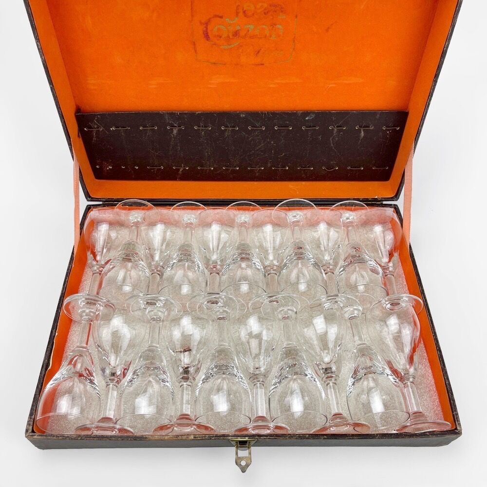 Antique liqueur glasses in blown glass 21 pieces