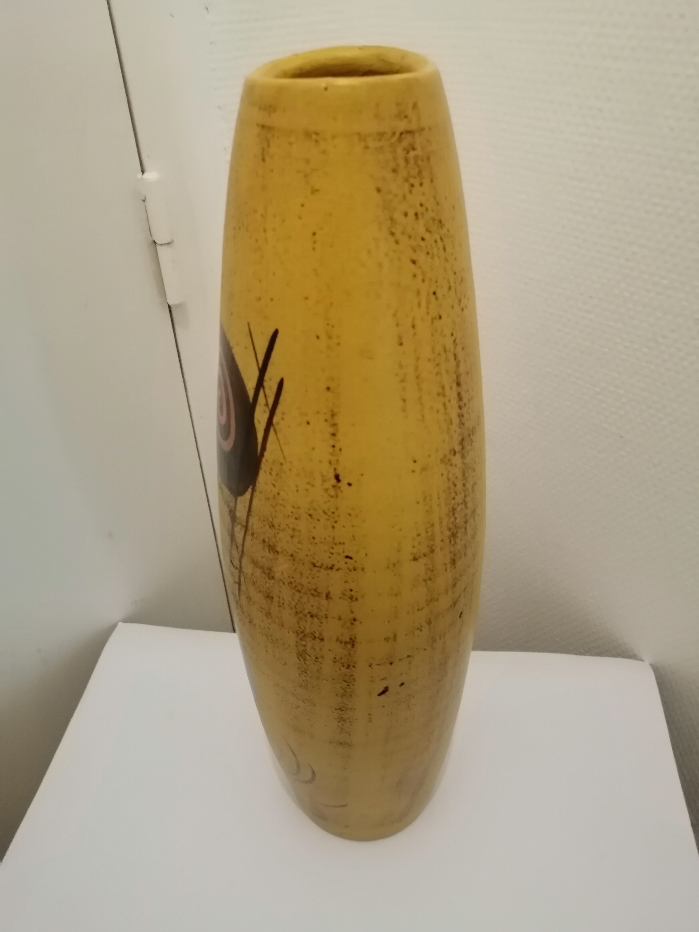 Ceramic vase