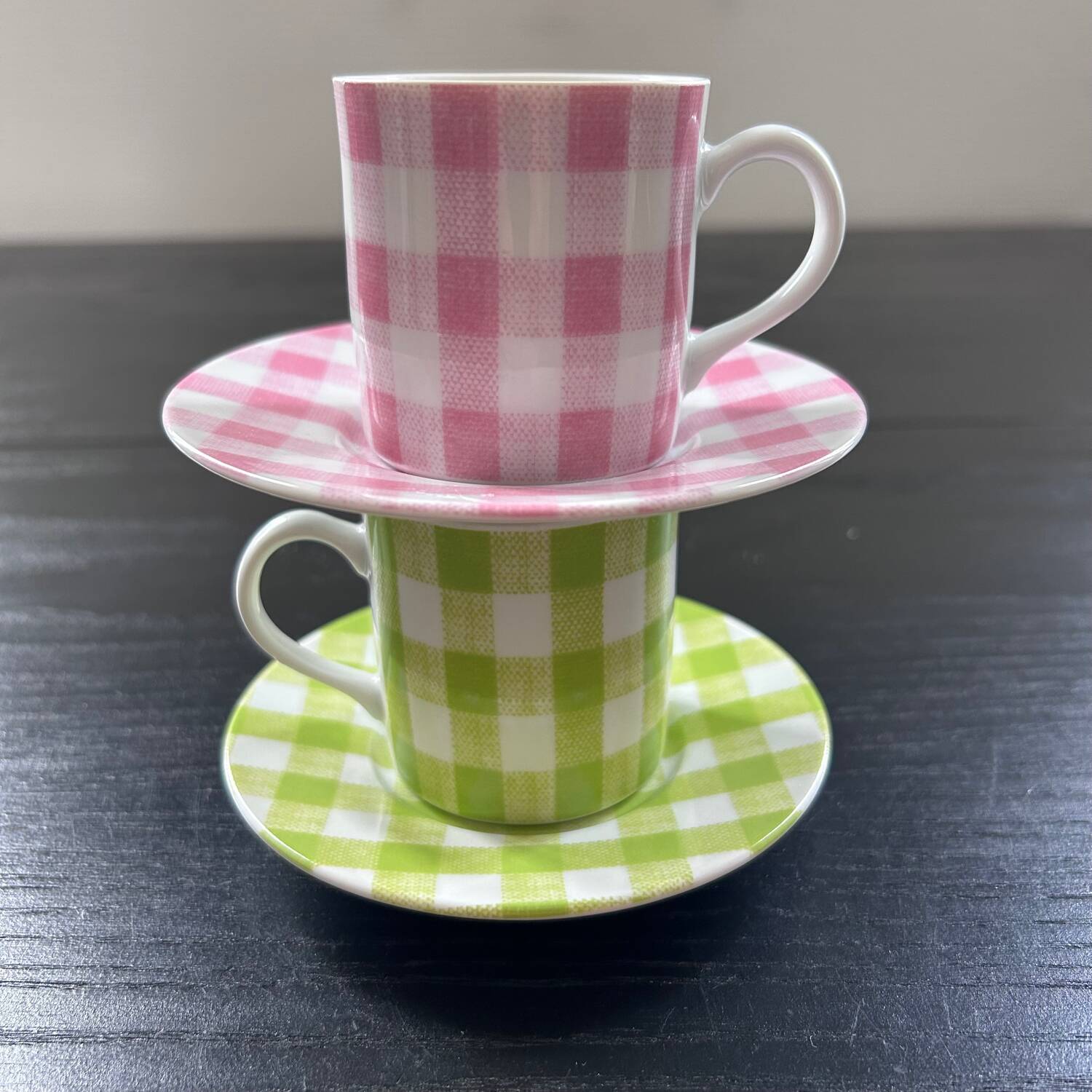 Paire de tasses décor Vichy