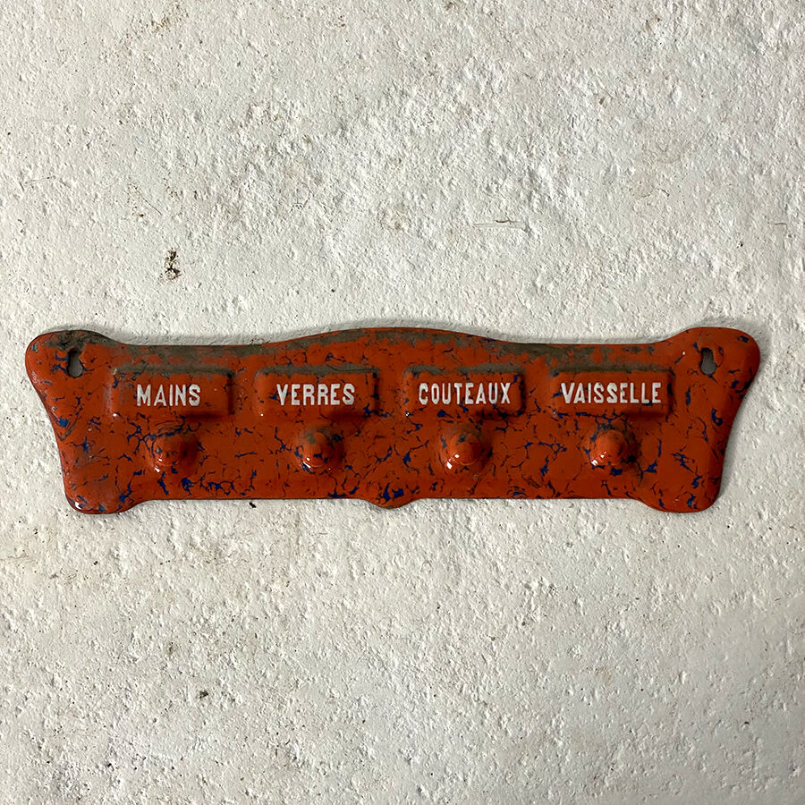 Vintage enamelled towel rack 50