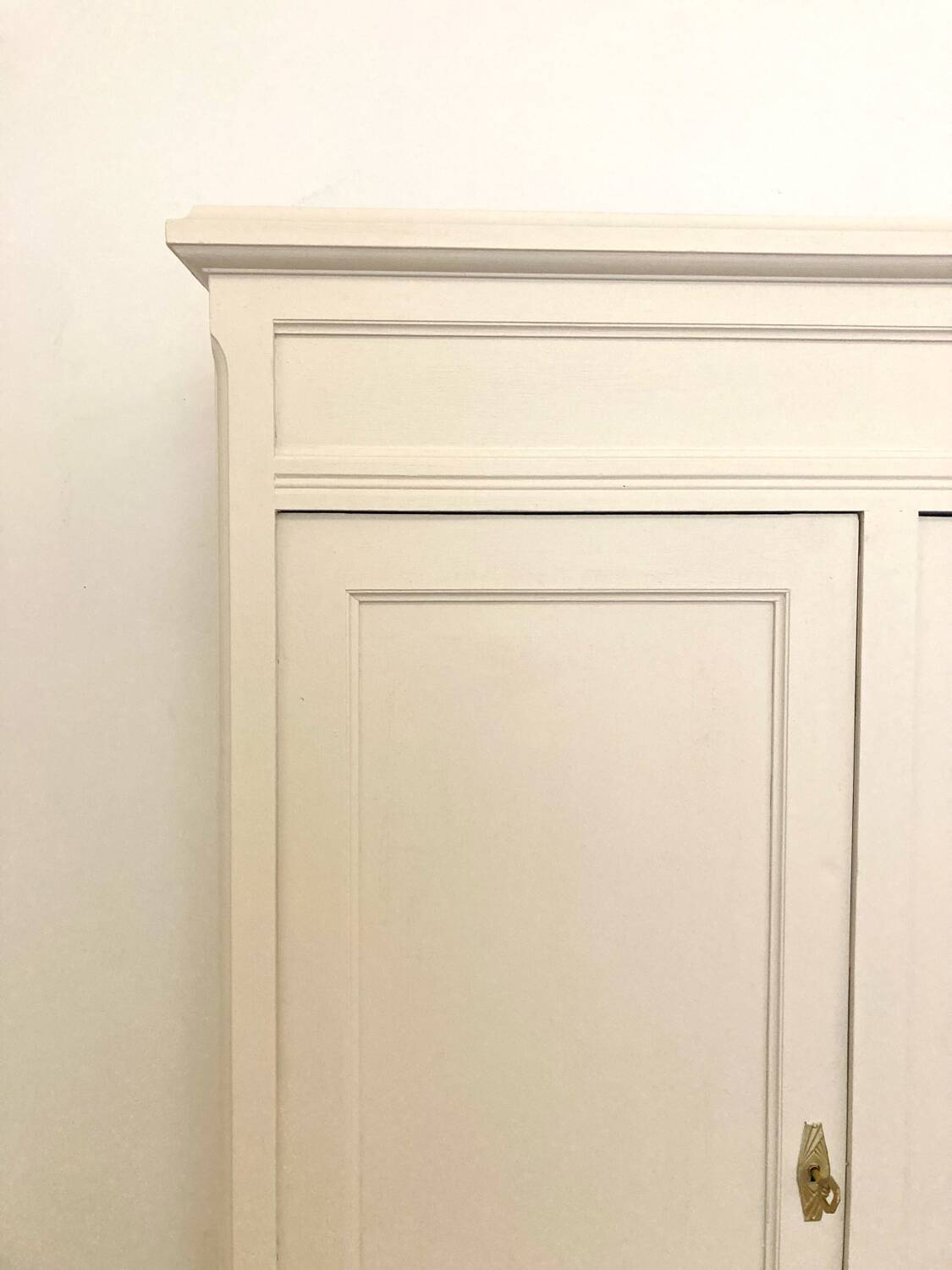 Petite armoire penderie art déco
