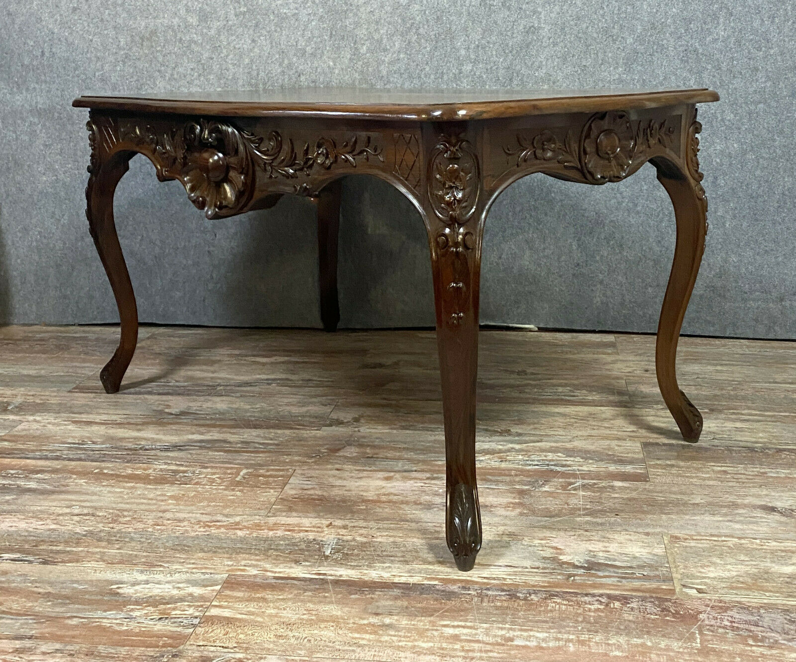 Table bureau Louis XV rocaille en palissandre vers 1850