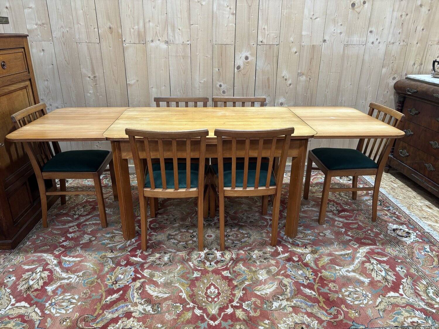 Table with extensions from the 1950s in elm.