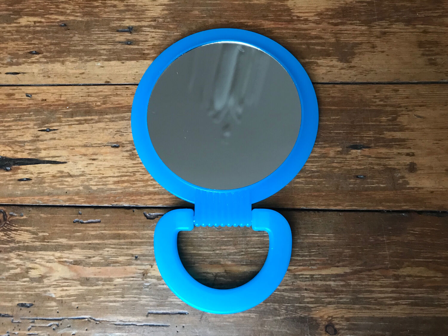 Mirror to pose vintage turquoise blue