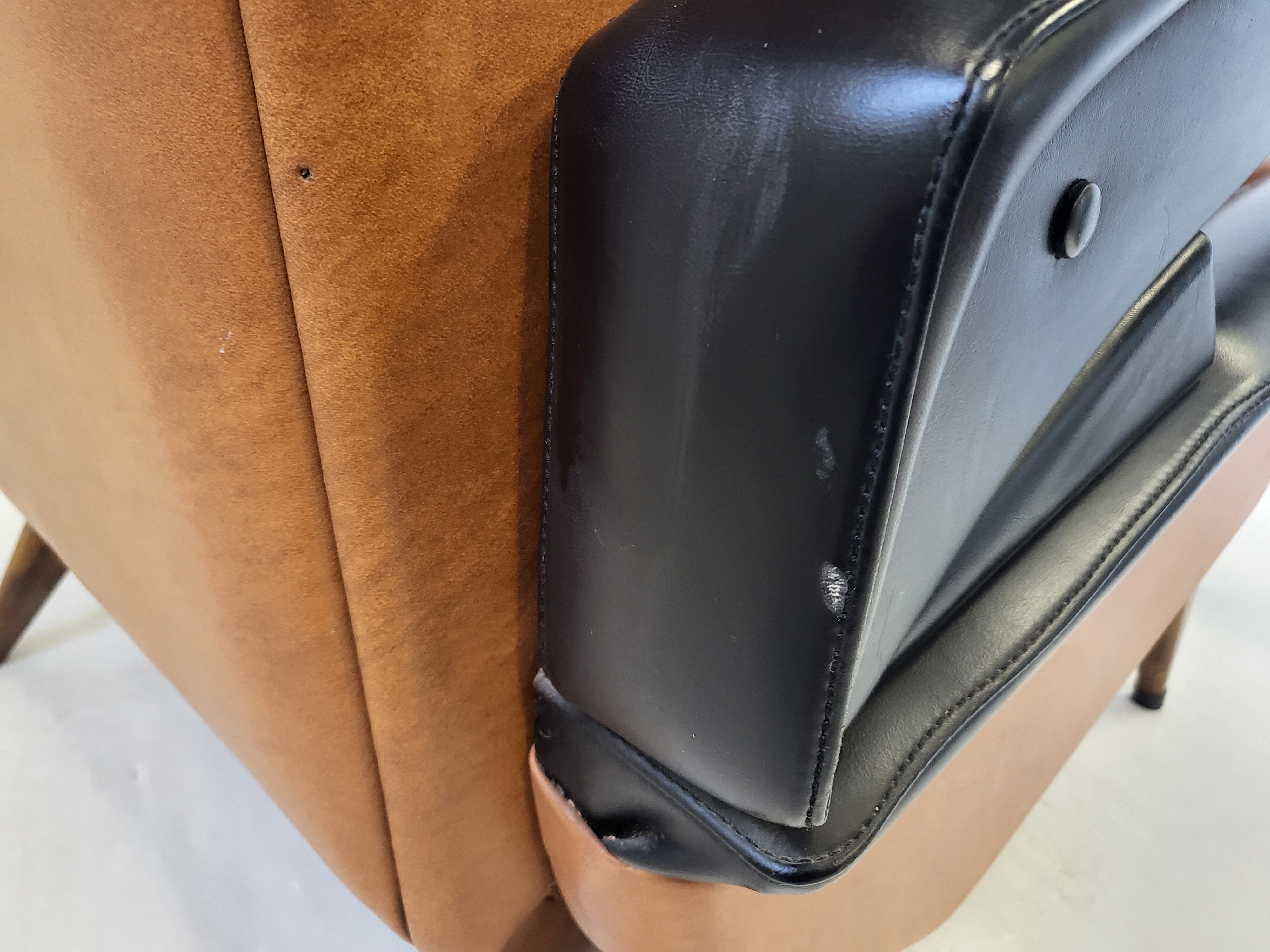 Vintage Italian armchair 1950