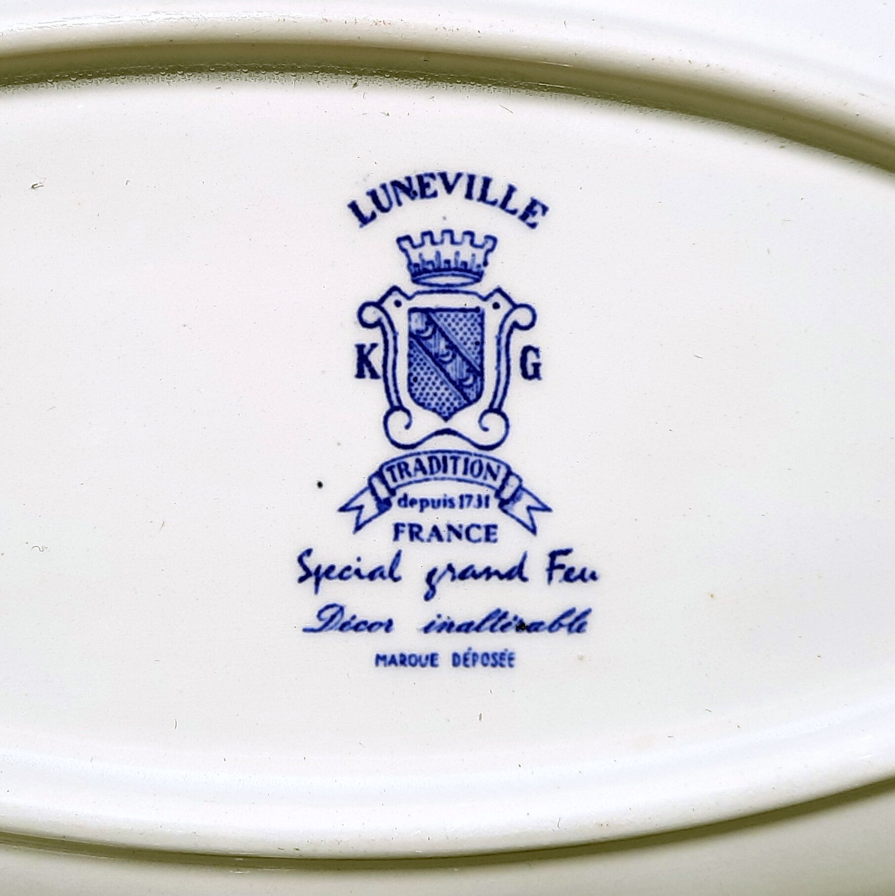 Lunéville - English Cottage - Presentation plate, Cup, Tray, Earthenware Saucière