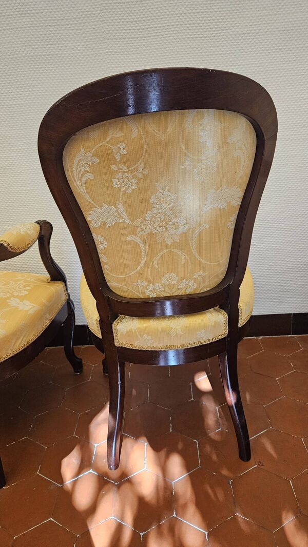 Lot de 2 chaises louis-Philippe, en bois de acajou nouvellement tapissées