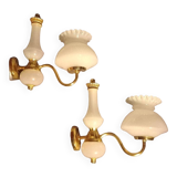appliques murales laiton et opaline blanche