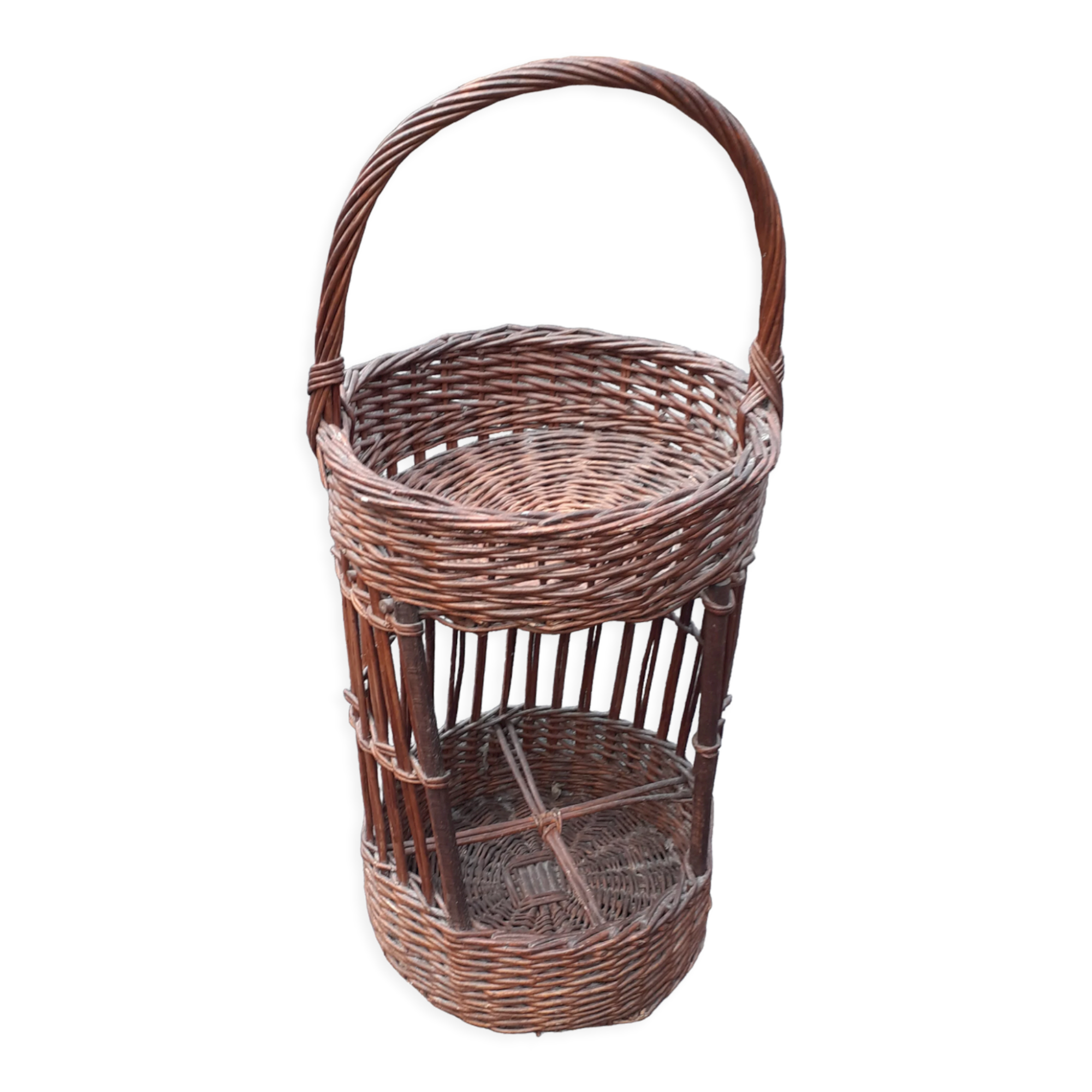 Rattan bar