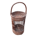 Rattan bar