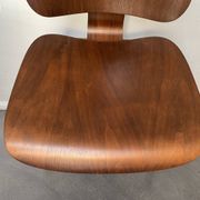 LCW LOUNGE CHAIR WOOD WALNUT BY CHARLES & RAY EAMES EVANS / HERMAN MILLER 1948-49