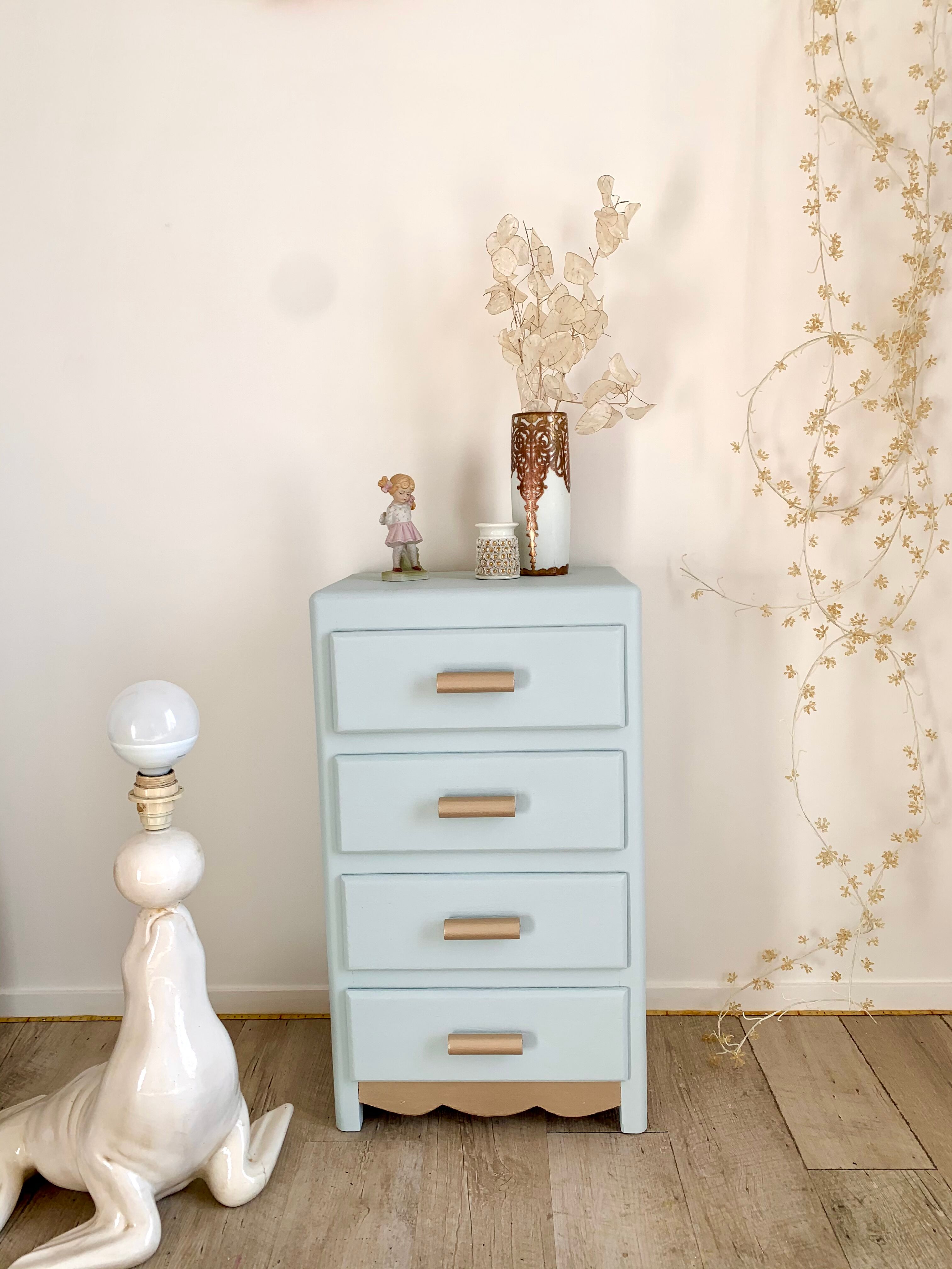 Chiffonnier vintage