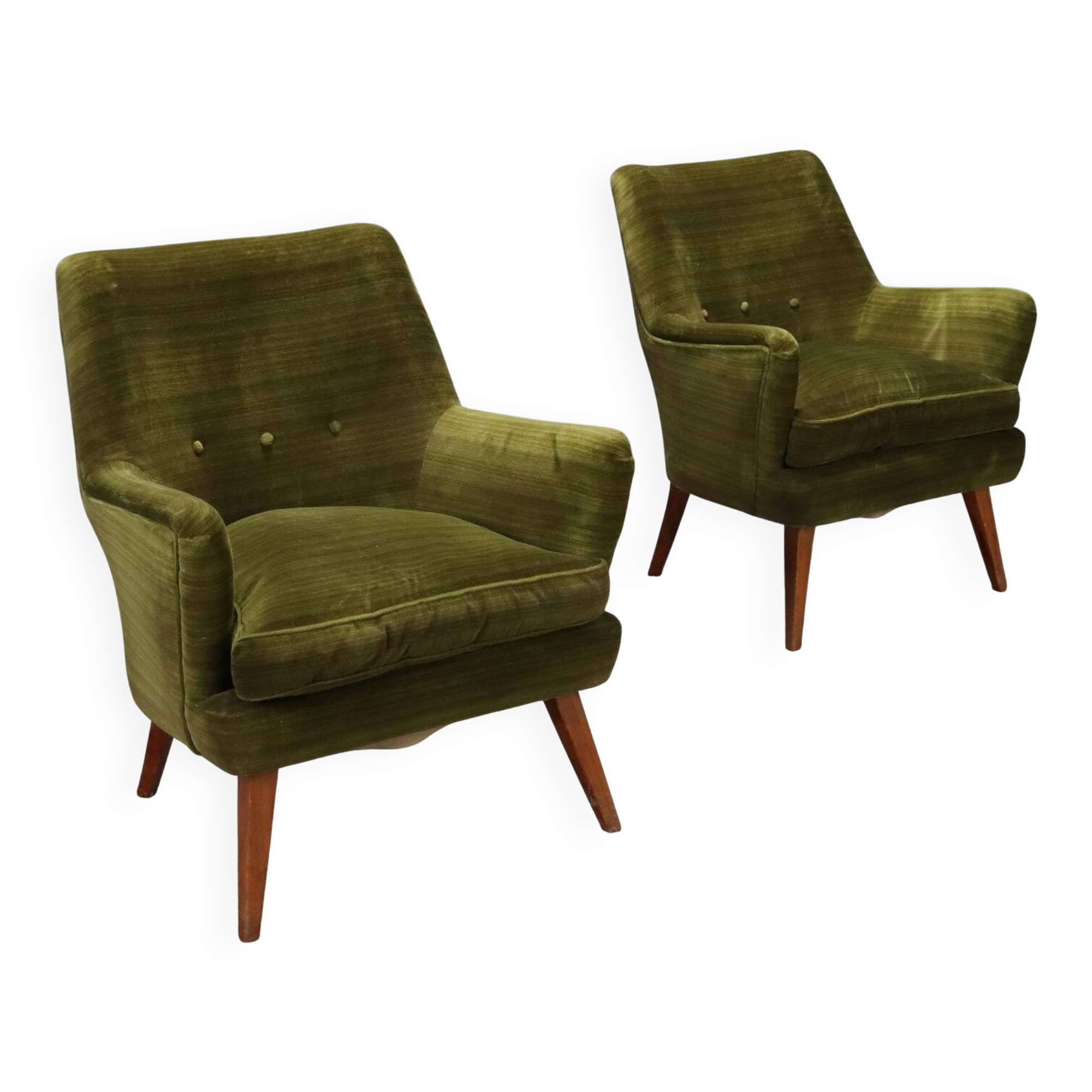 Original vintage green velvet armchairs from Italy, dating from the 1950s.
