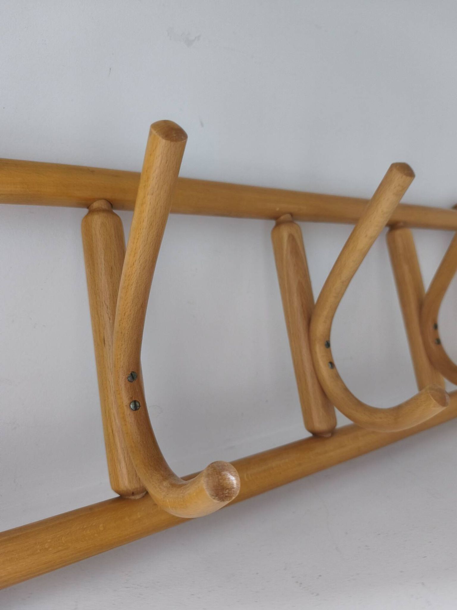 Porte-manteau mural bois courbé