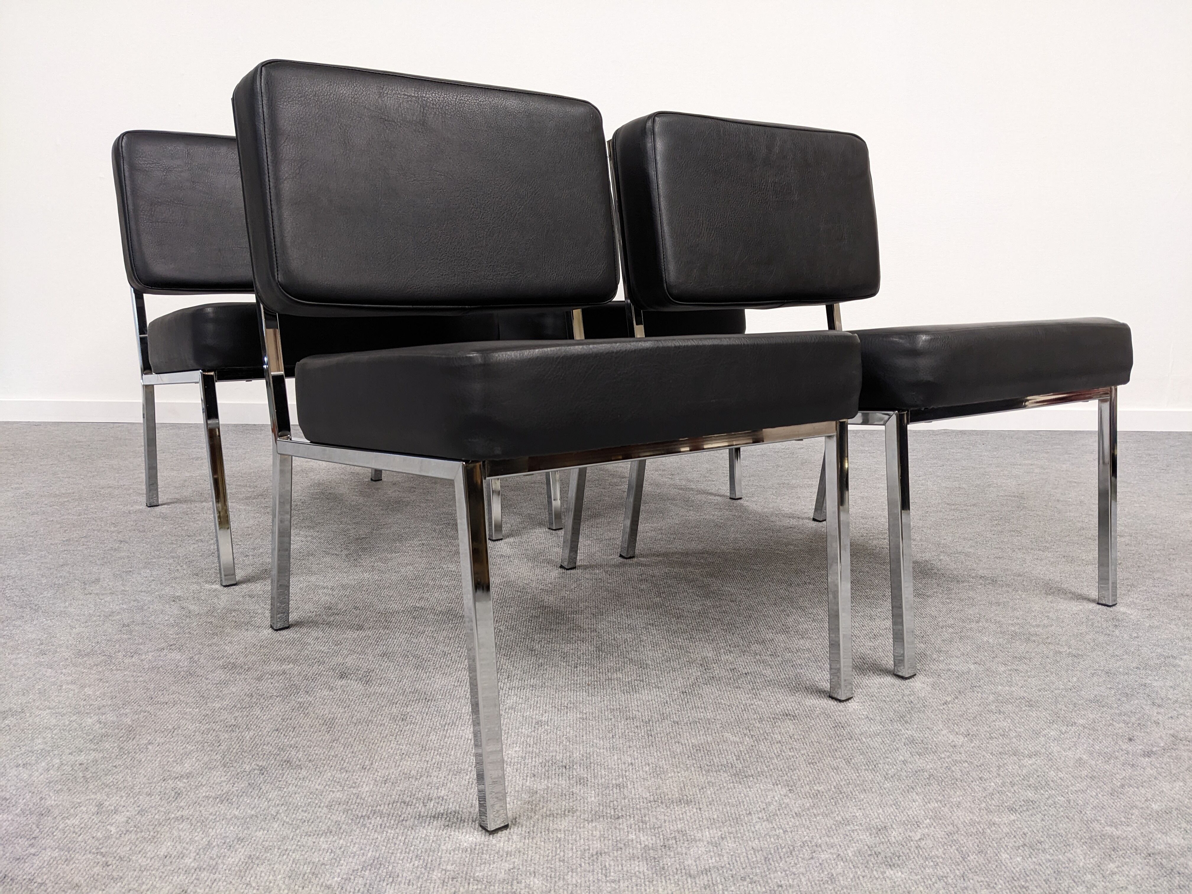 Series of 4 modernist armchairs from the 70s/80s