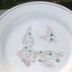 Round serving dish of the faiencerie of Gien model Old Pigalle.