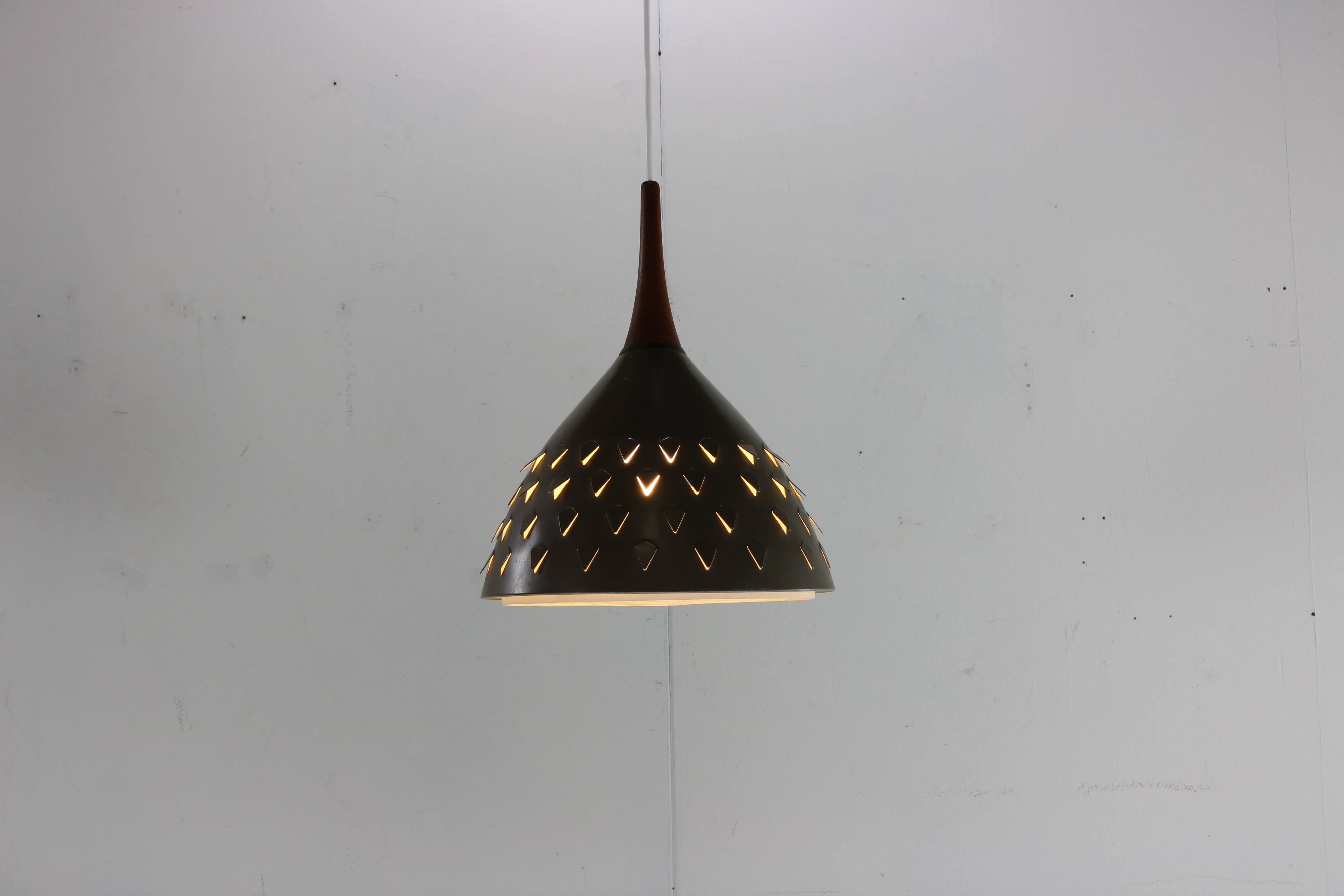 Special Philips pendant lighting