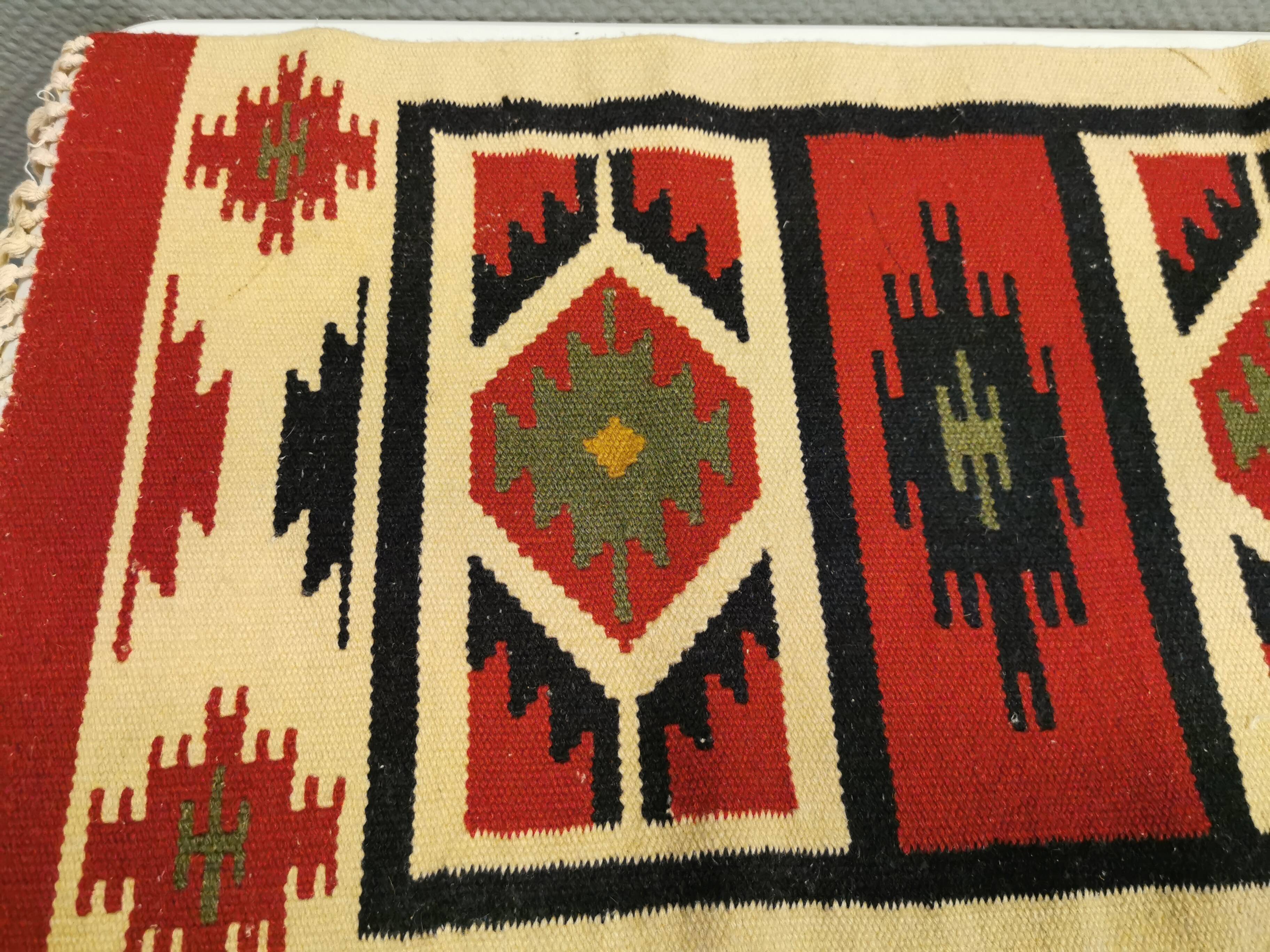 Beautifully woven Swedish wool rug in beautiful colours, estimated 1970s.