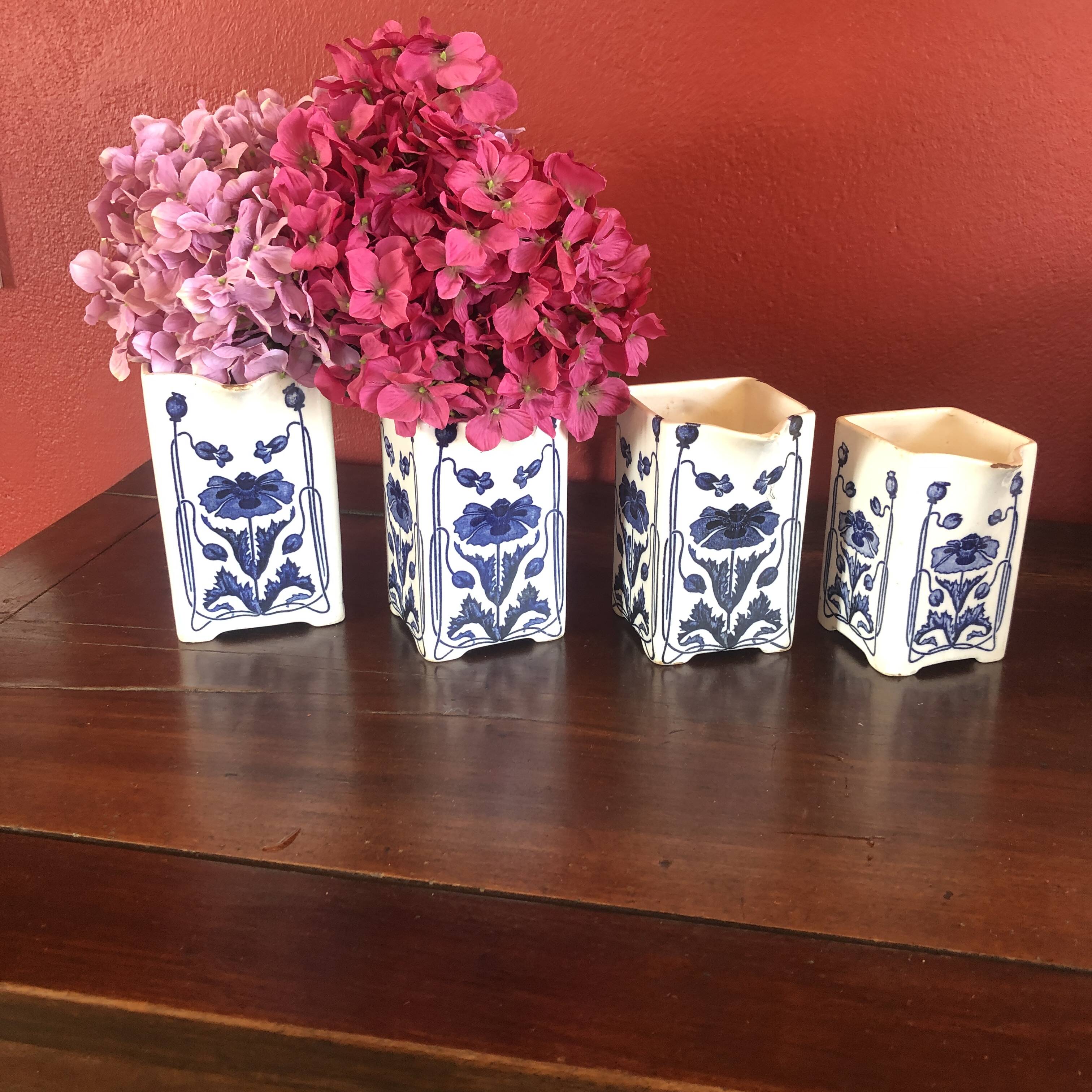 4 pots à lait bleu cobalt