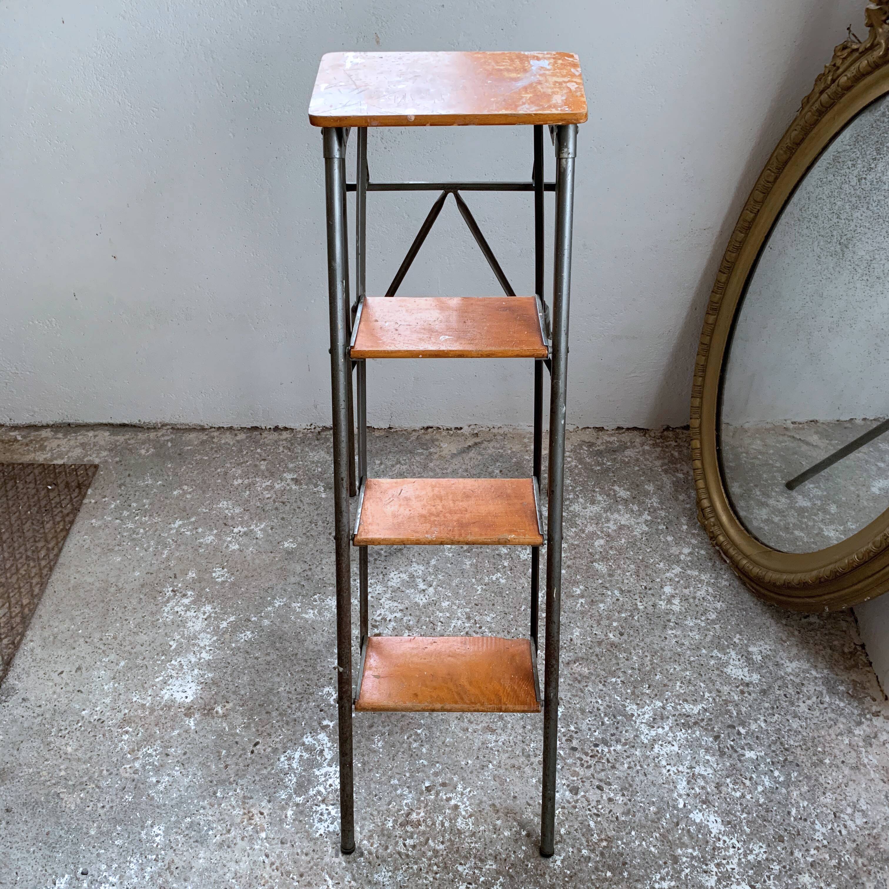 Metal and wood workshop ladder 4 steps