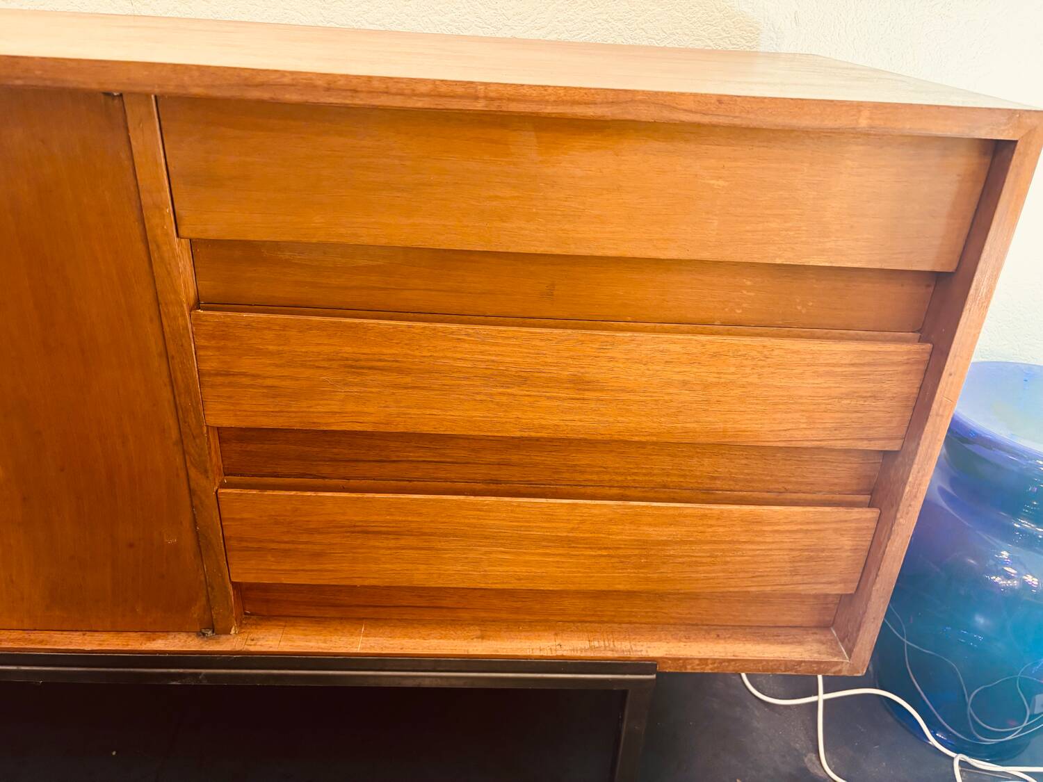 Scandinavian sideboard with 2 doors and 3 drawers in teak.