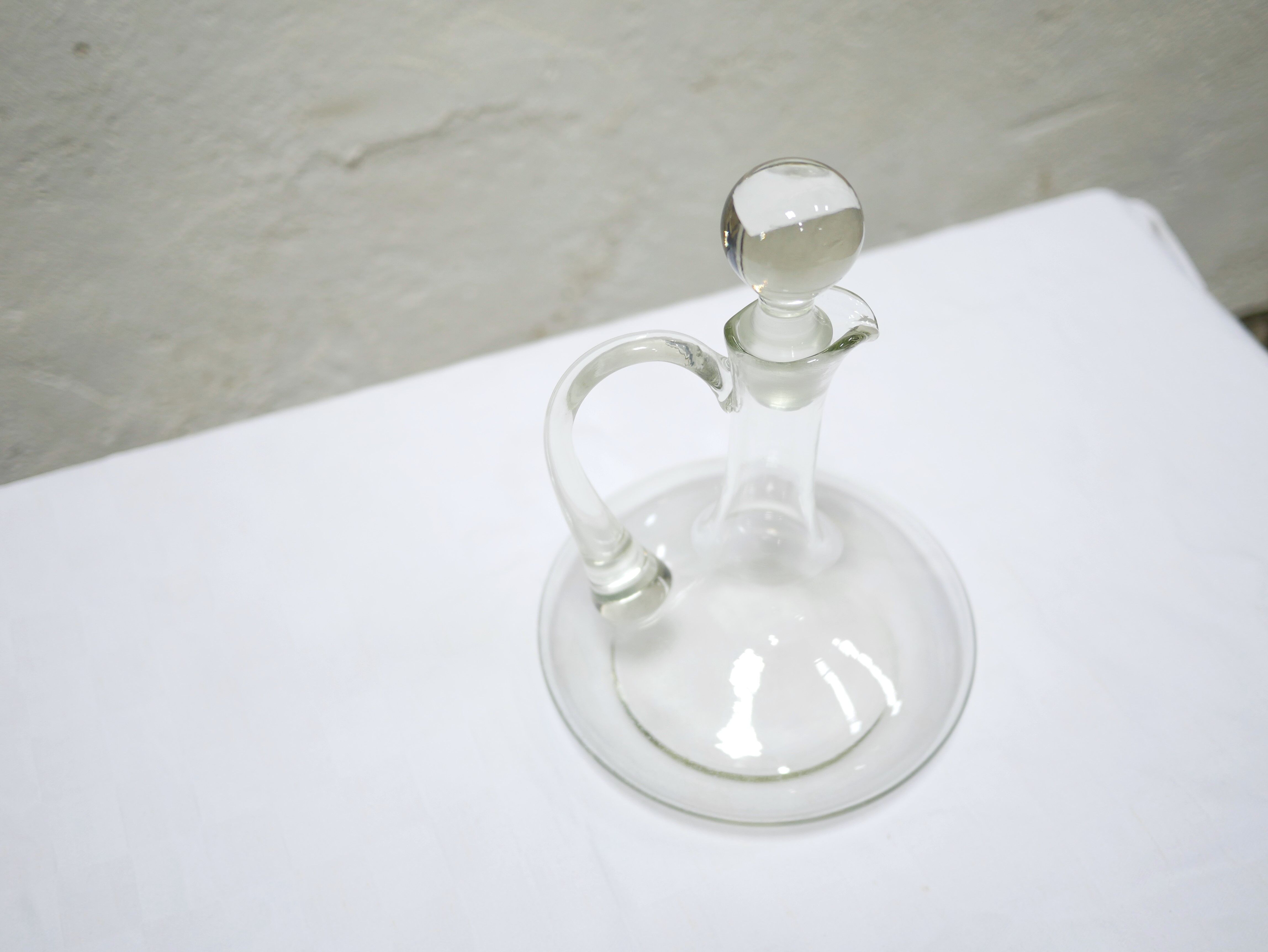 Carafe à décanter vintage en verre soufflé