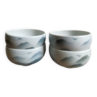 Set of 4 virebent porcelain bowls