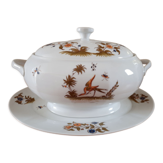 Souptureen & dish