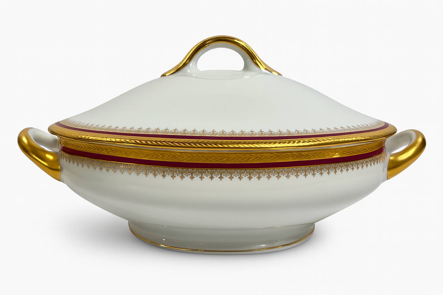Limoges Dinner Service – 54 pieces – Red and Gold Decor