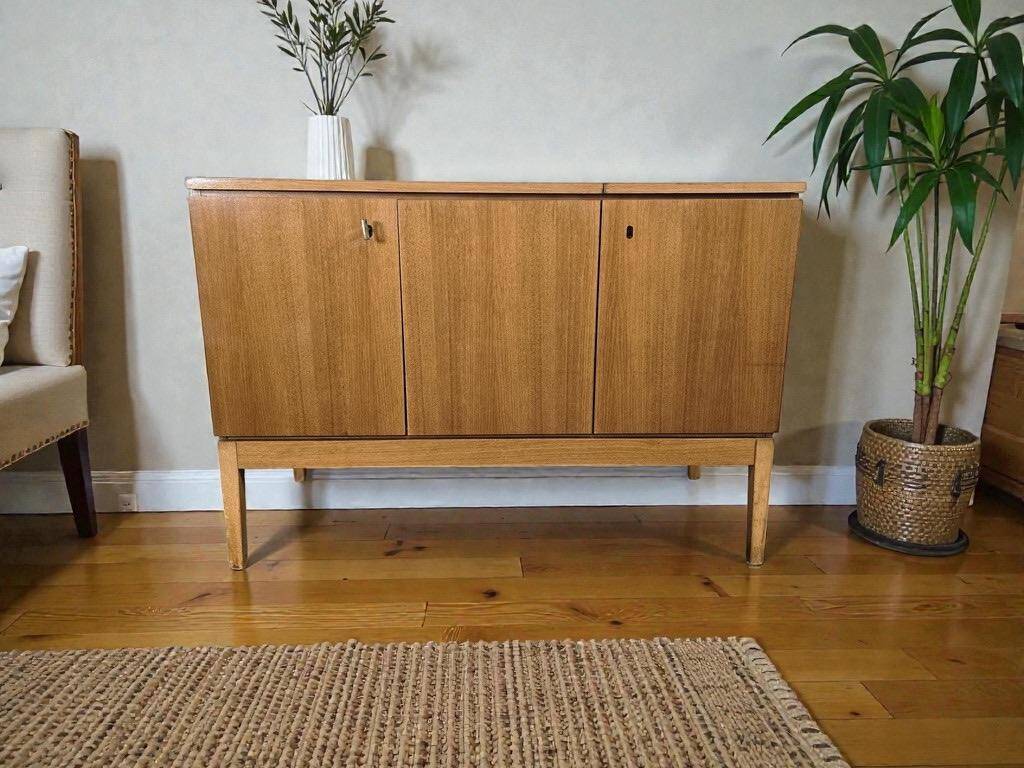 Meuble audio vintage en bois : buffet/meuble de rangement