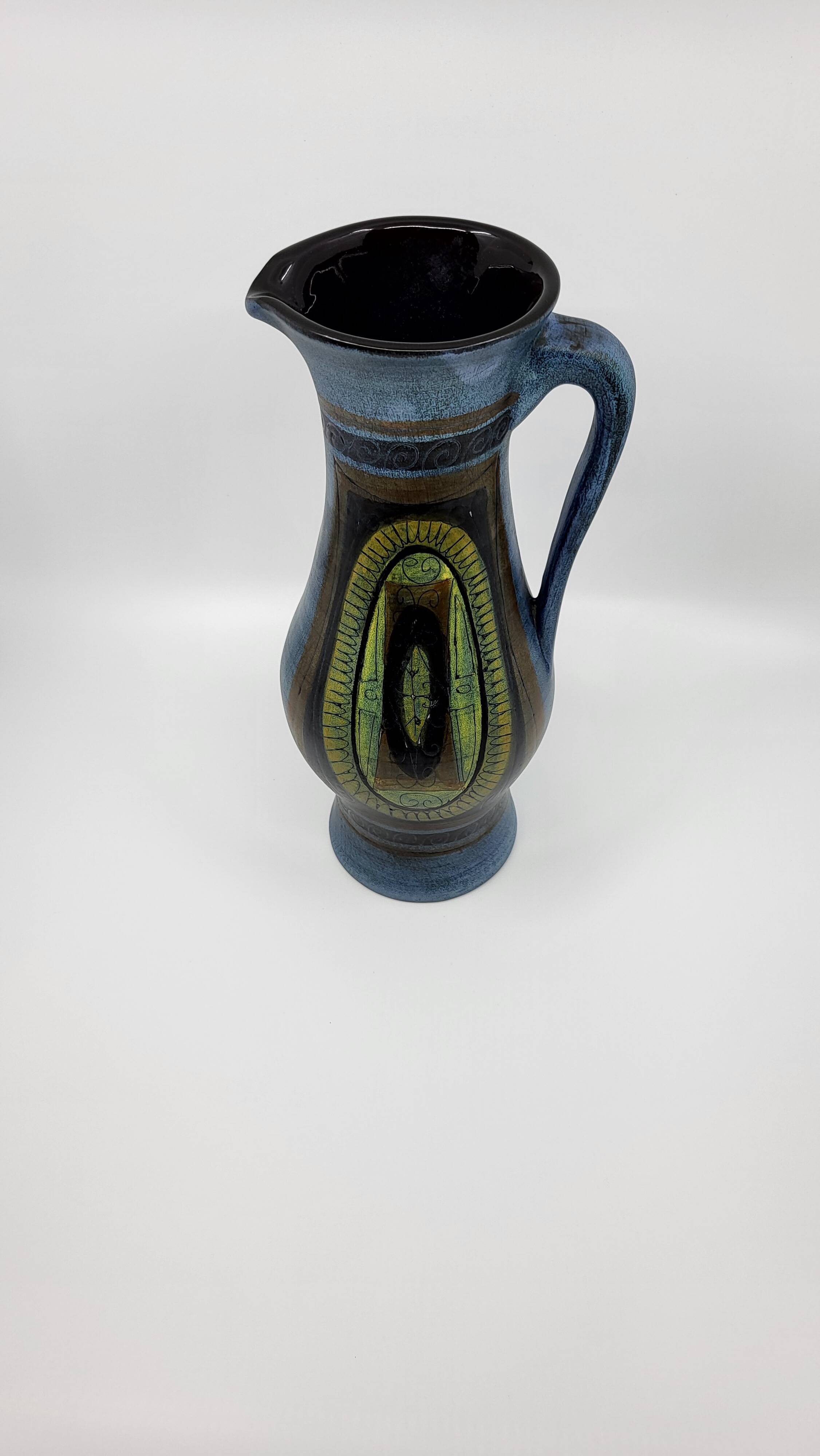 Jean de Lespinasse vase in blue ceramic, Côte d'Azur, France, 1950.