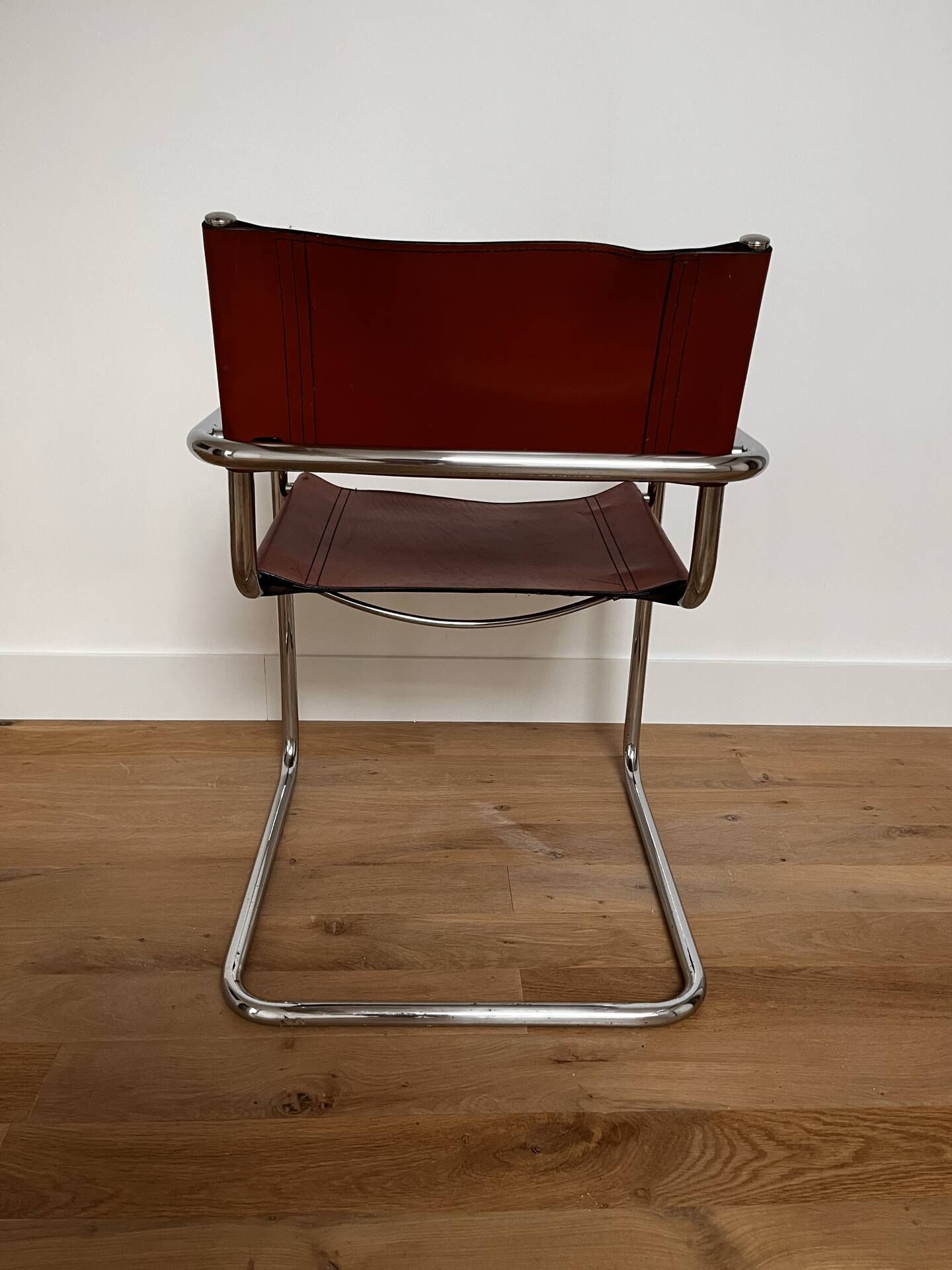 Chaise assise et dossier cuir