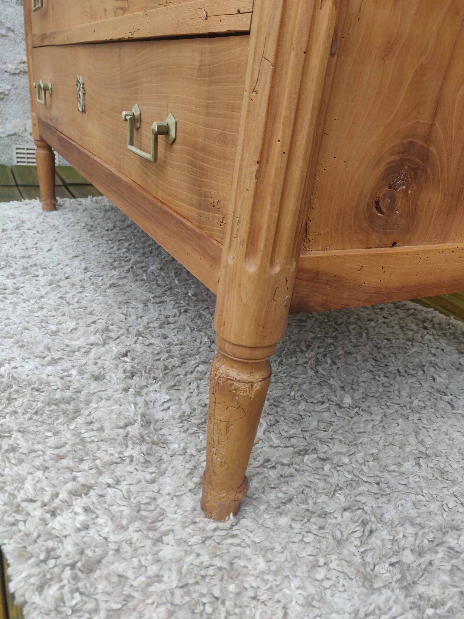 Old chest of drawers