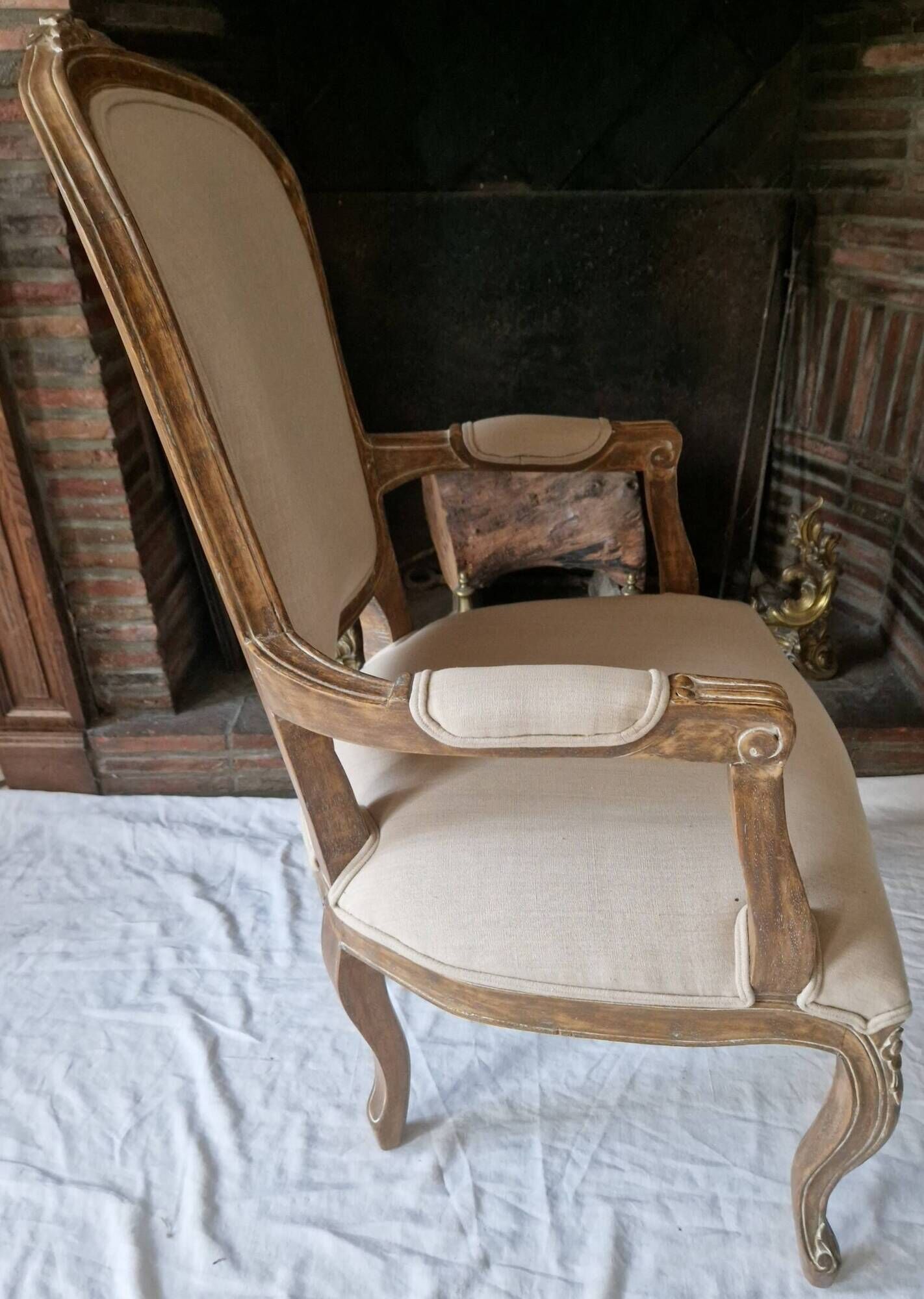 Louis XV cabriolet armchair in carved wood – 19th century – beige fabric