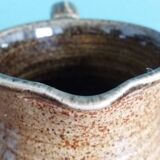 Jug with a milk jug signed, Beceleuf