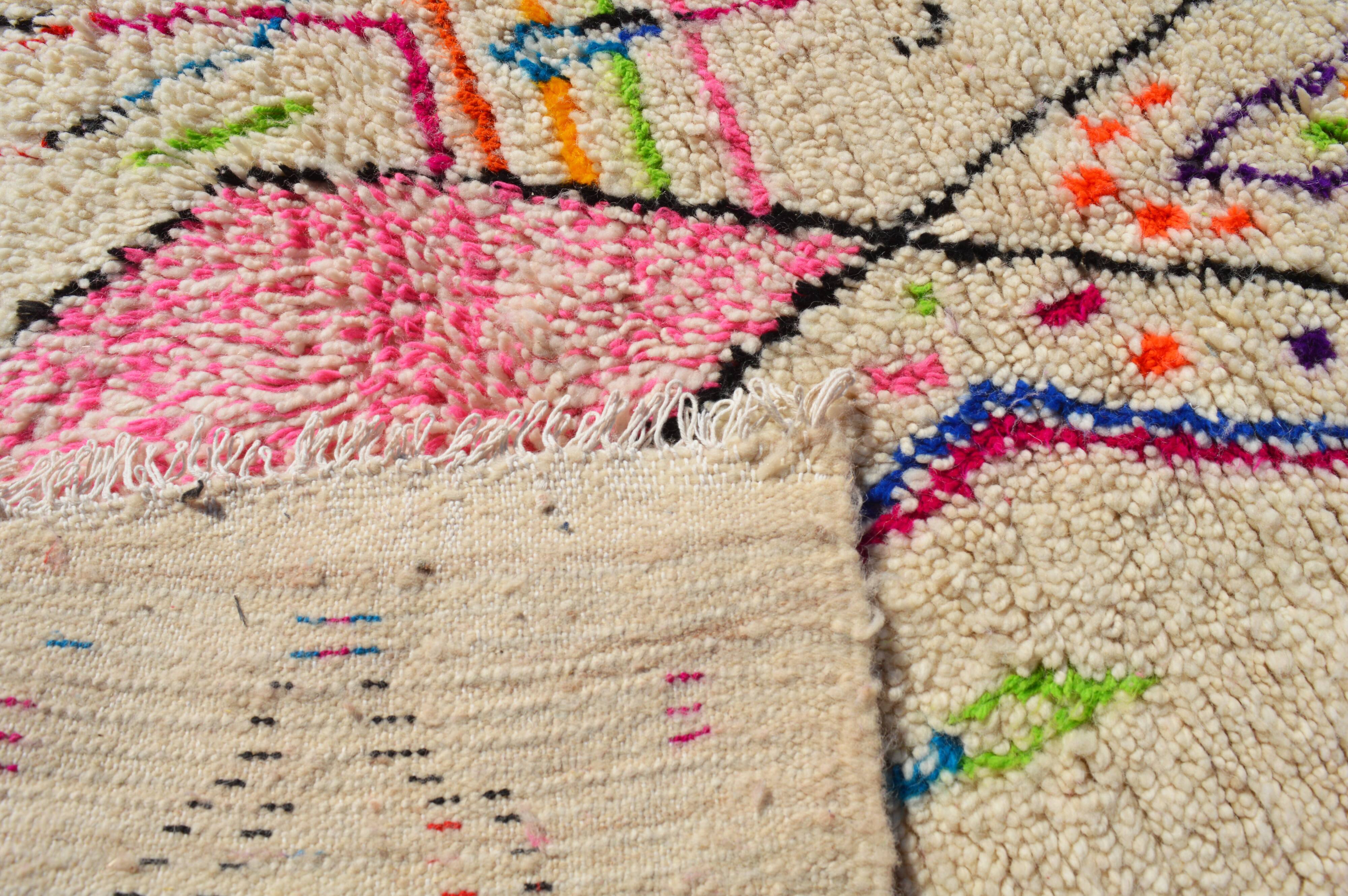 Moroccan berber carpet 194x118cm