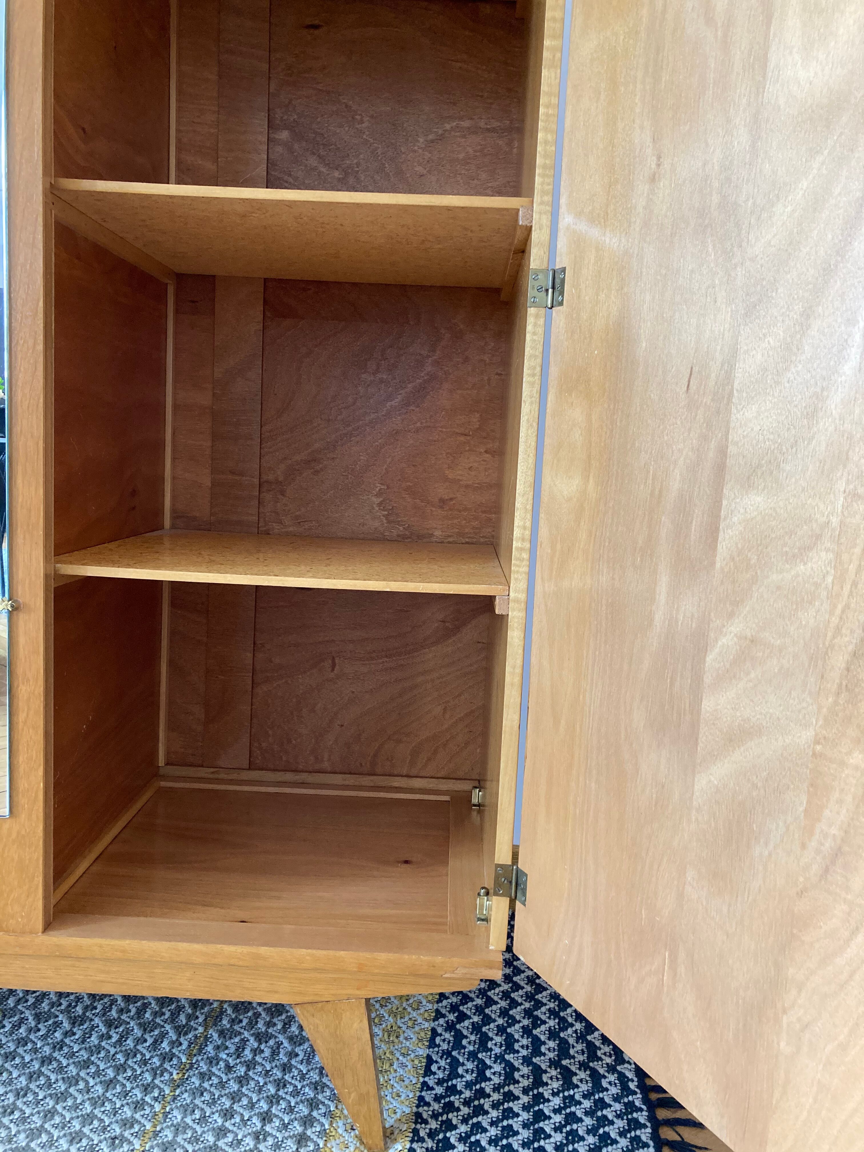 Compass foot cabinet
