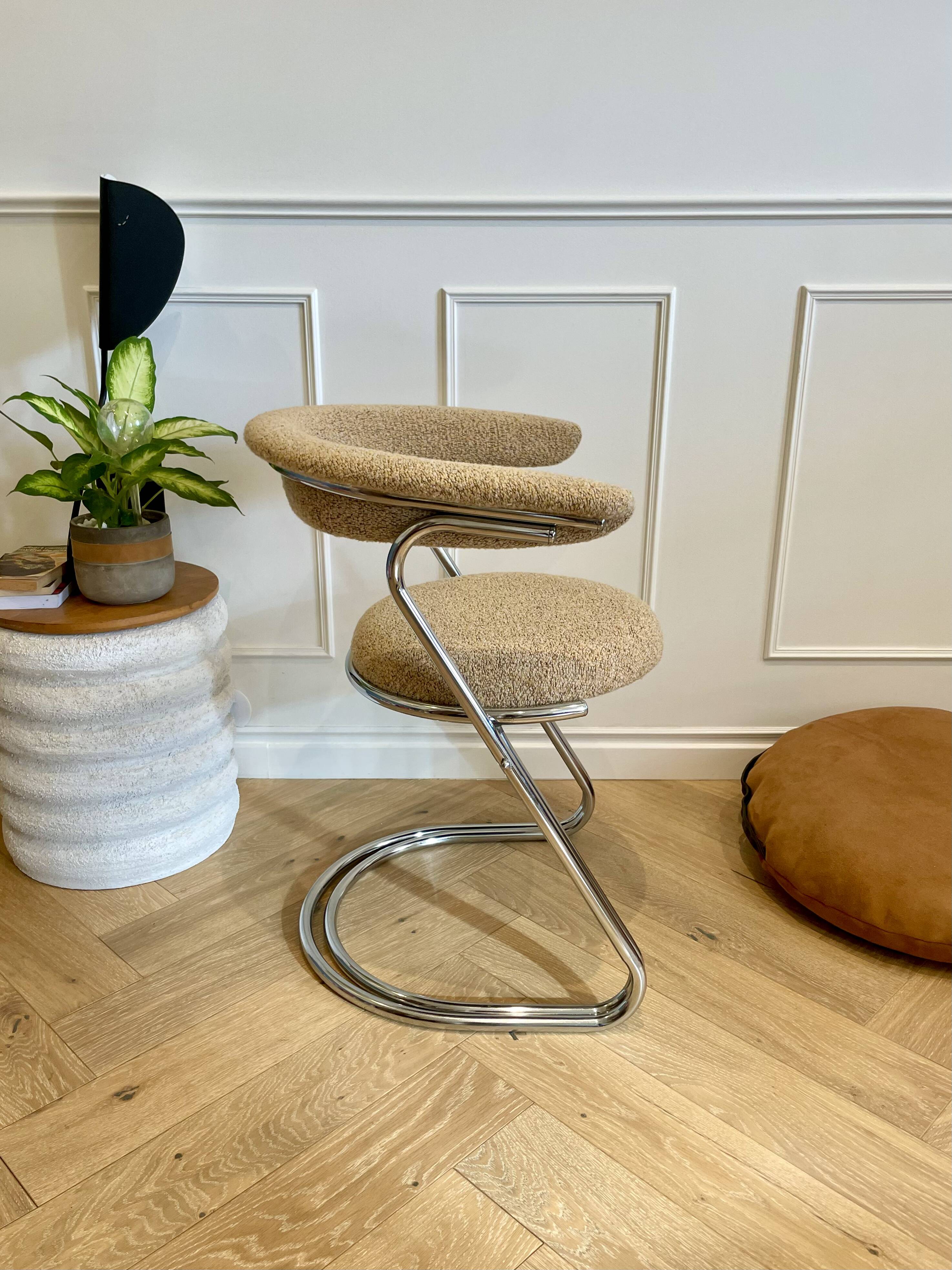 Vintage chair design from the 70s – chrome & boucle – modernist style