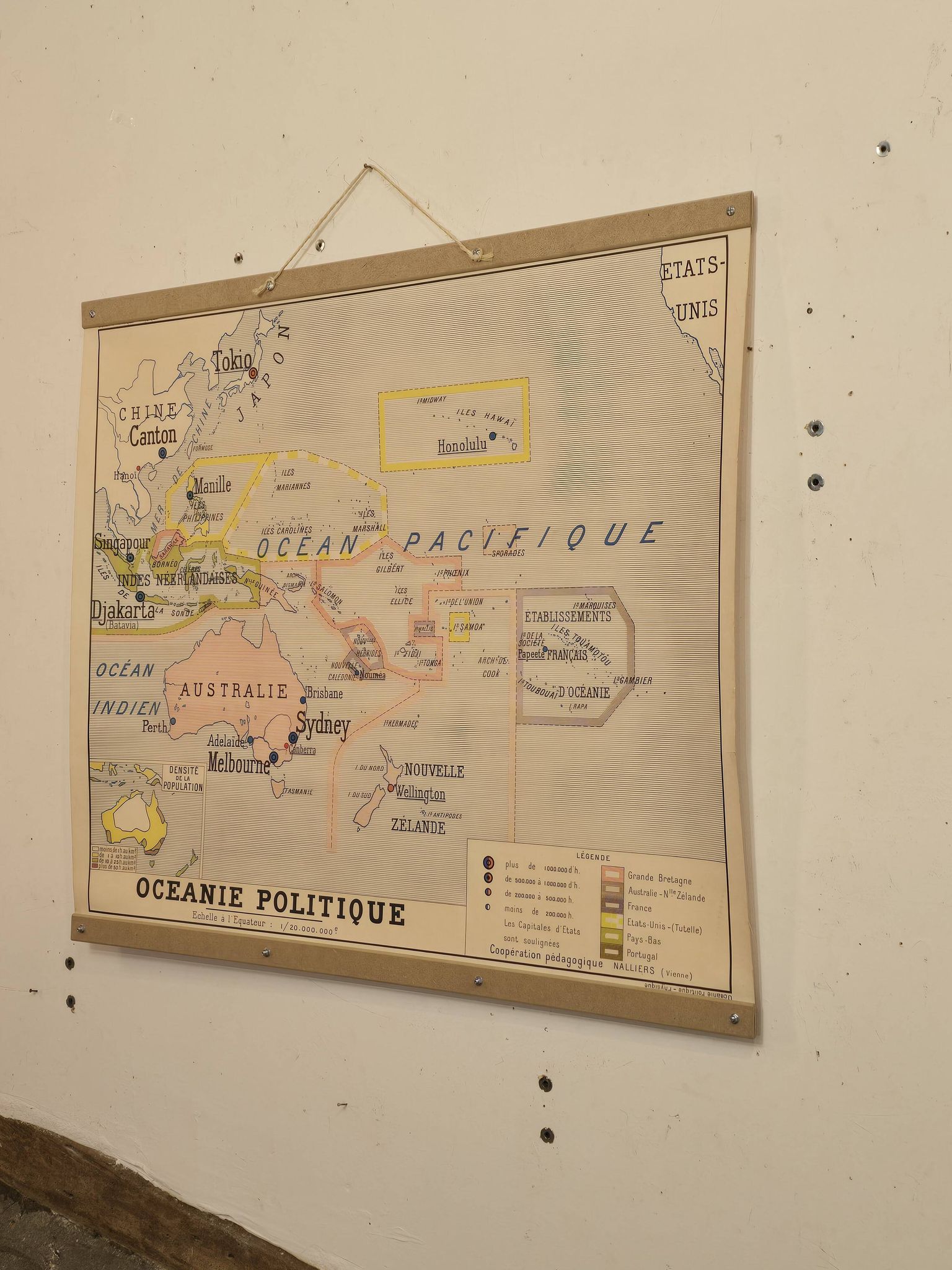 Ancienne carte de géographie carte d'école Océanie politique et physique co
