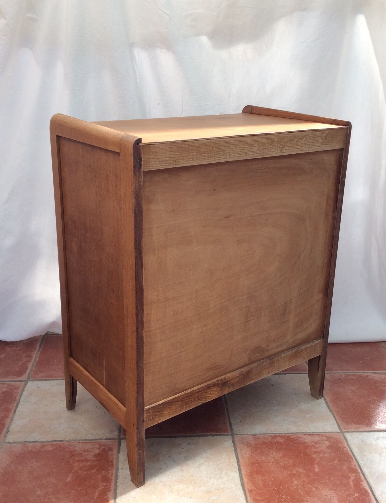 Wooden dresser with 4 drawers around 1950s-1960s dimension: height -90cm- width -70cm-