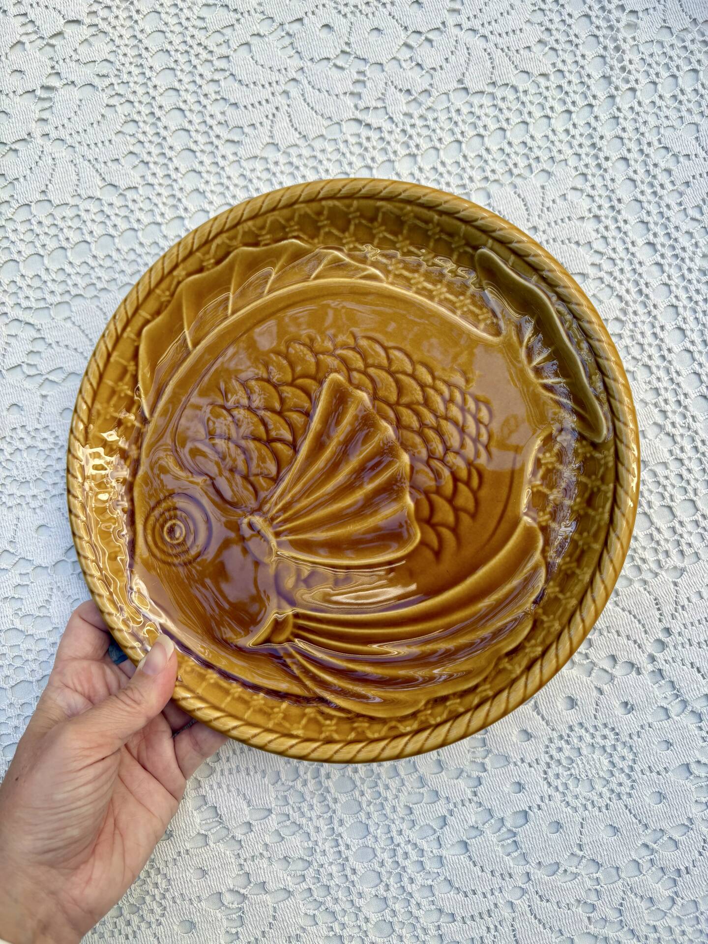 6 large barbotine plates gien fish