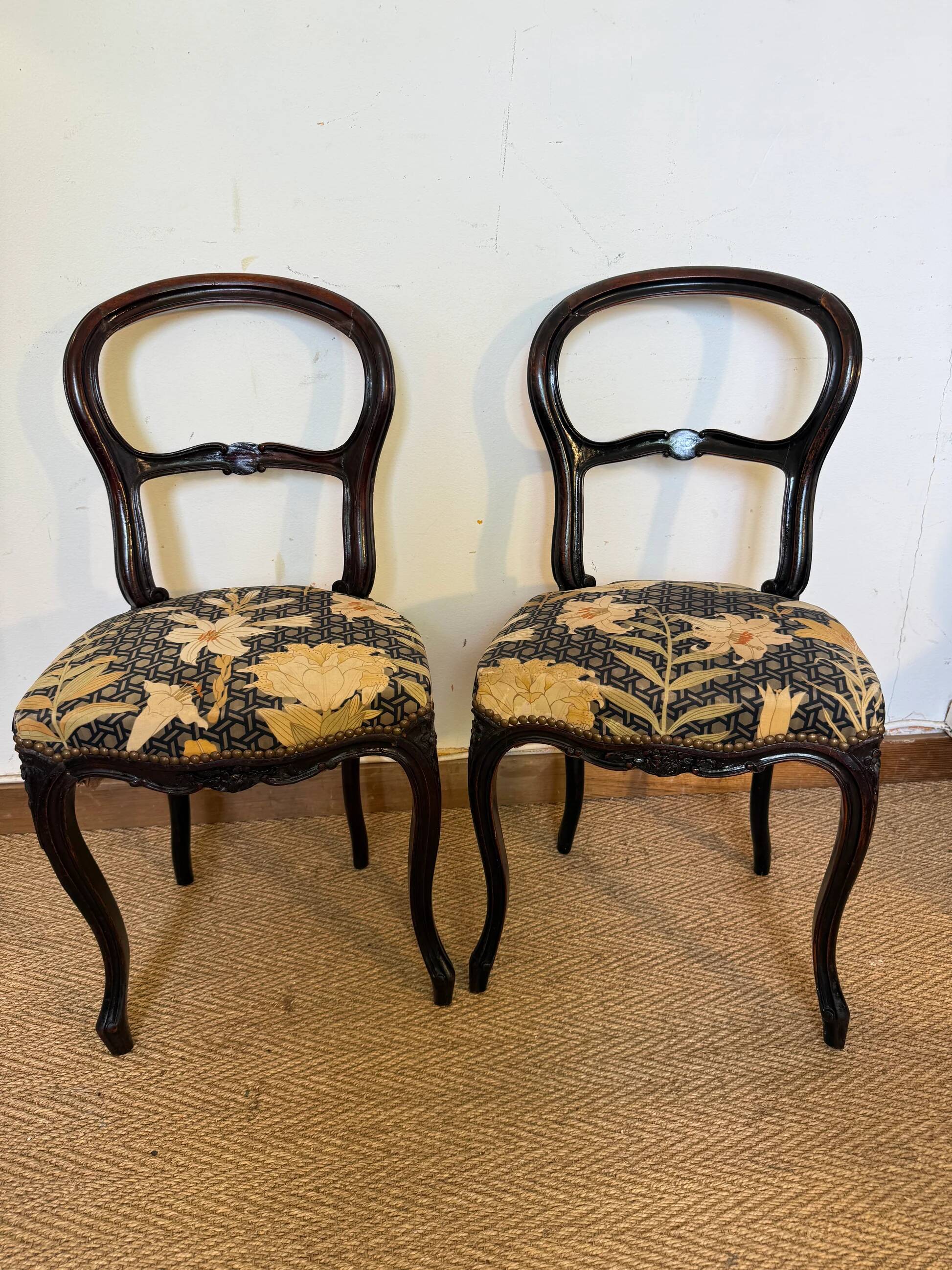 Paire de chaises style Louis Philippe