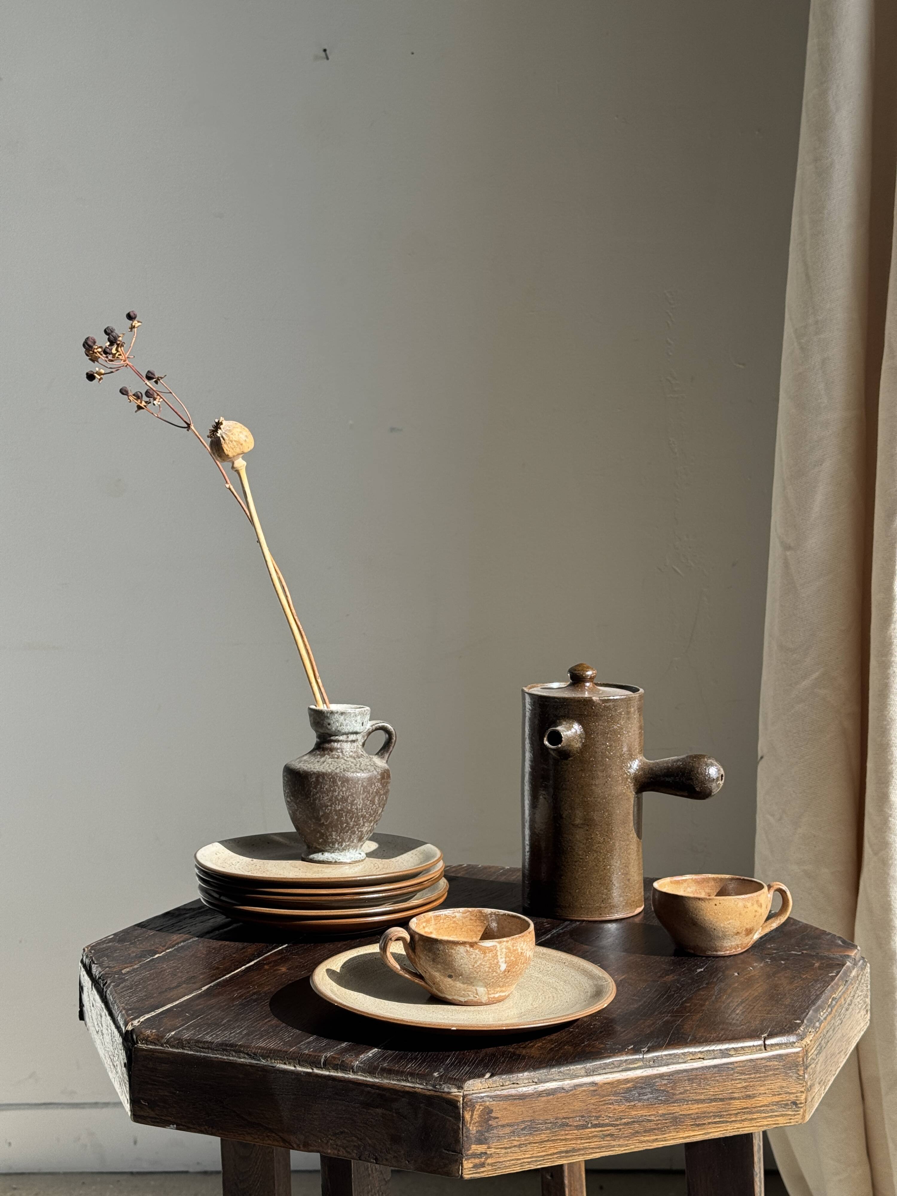 Mini grey stoneware carafe H13 D9