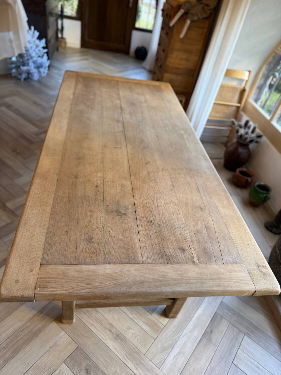 Solid wood farmhouse table with 2 extensions