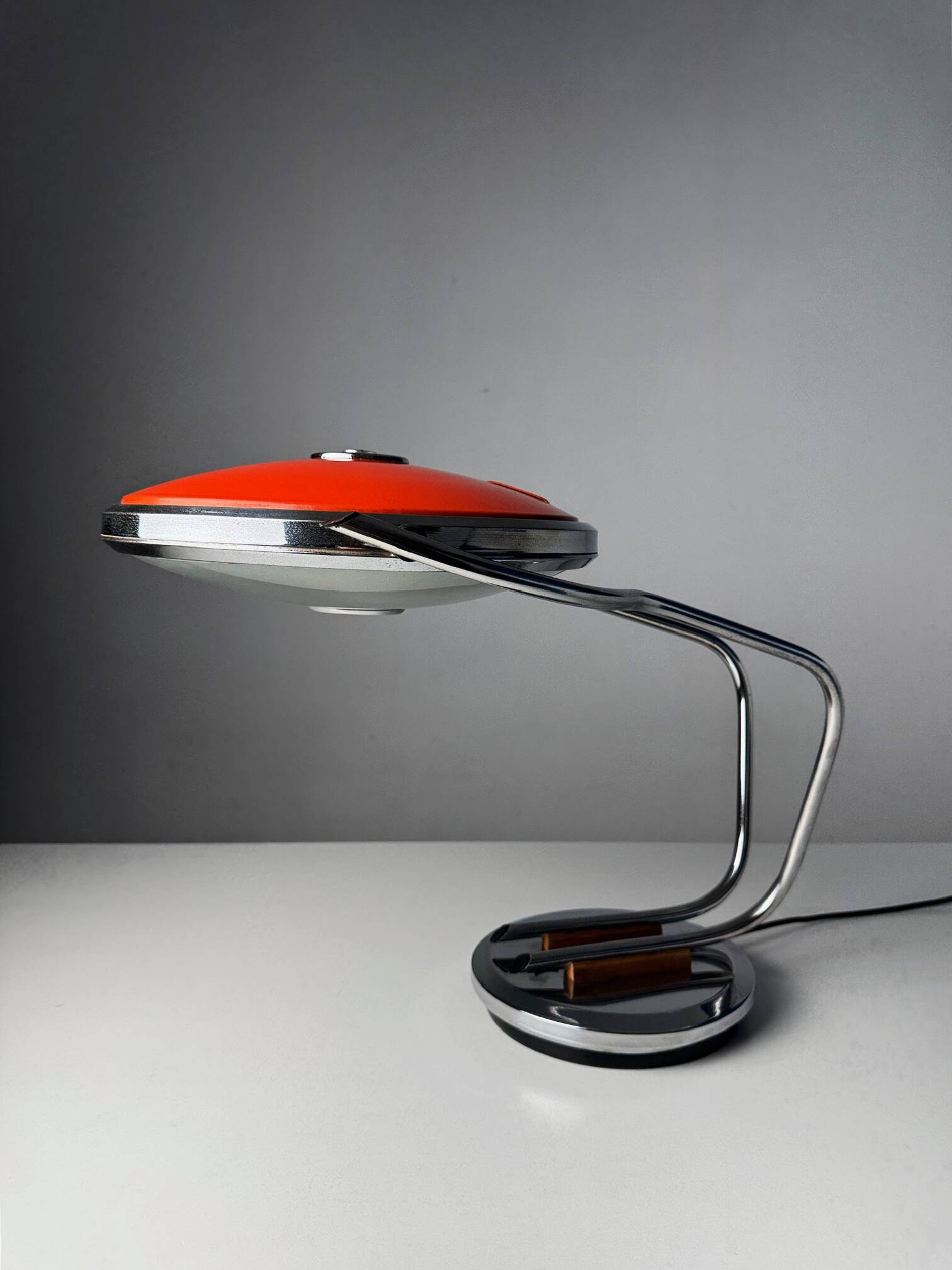 Lampe de bureau vintage Teio – Design argentin de l'ère spatiale (années 1970)