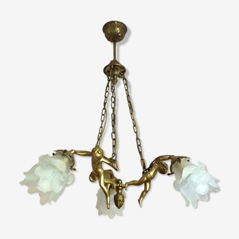 Lustre en bronze 3 tulipes blanches