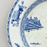 Blue and white porcelain dish China XVlllth pagoda decoration